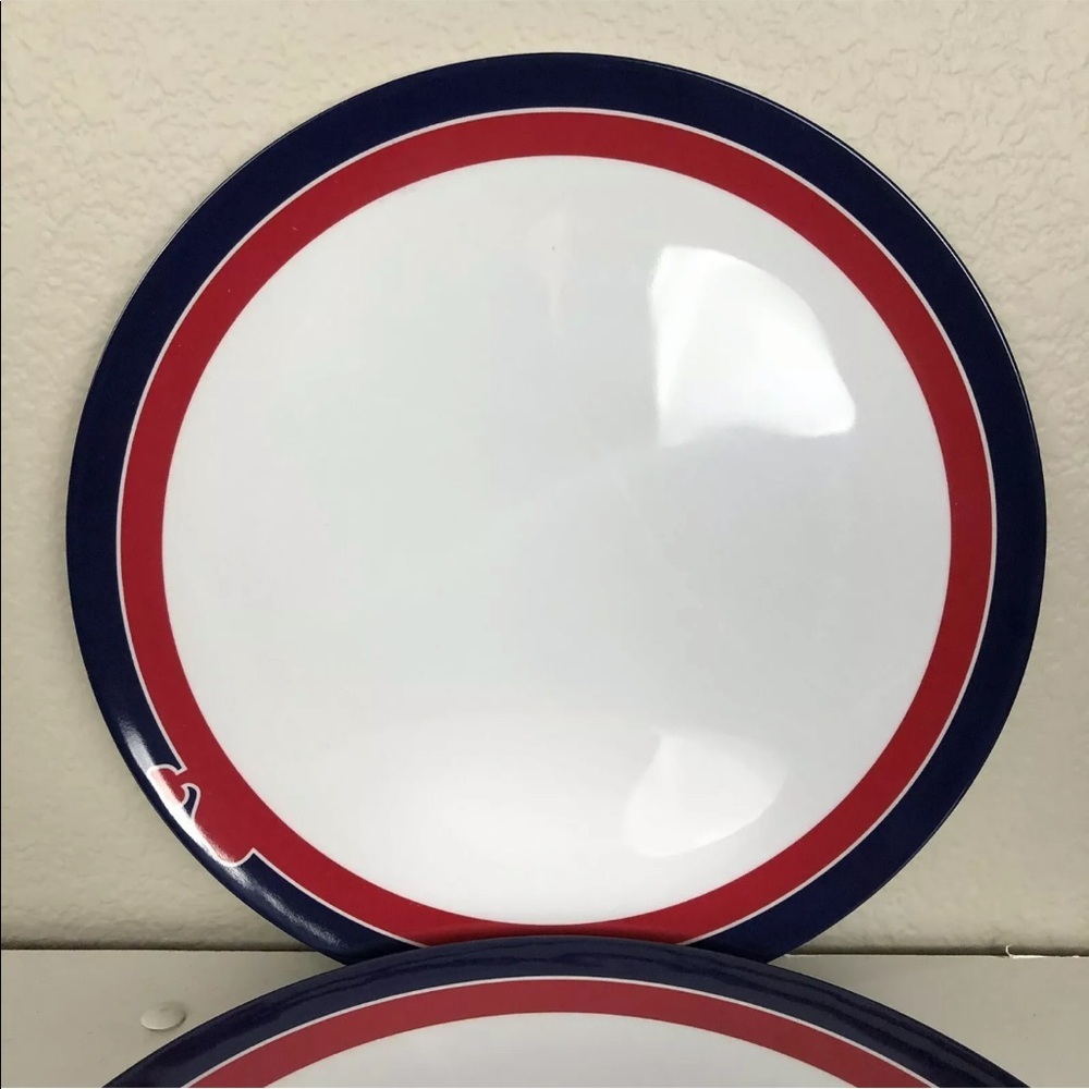 Vineyard Vines Target New SOLD OUT Melamine Stripe Plate Red Set Of 4 - Picture 2 of 2
